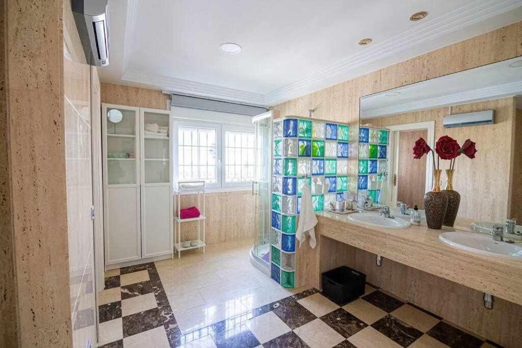 Lujosa Villa En Alhaurin De La Torre 7 Dormitorios Dış mekan fotoğraf